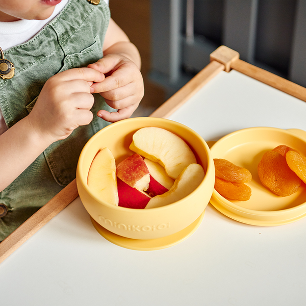 MinikOiOi Chén Ăn Kèm Nắp Đậy Silicone Có Đế Hít Chống Trơn