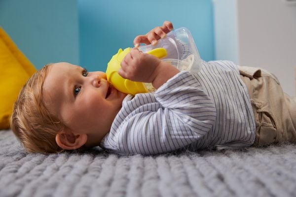 b.box Bộ Bình Nước 4 Nắp Thay Thế Tiện Dụng Cho 4 Giai Đoạn Phát Triển Của Bé