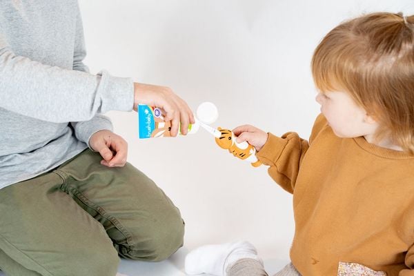 Brush-Baby Combo 6 Kem Đánh Răng Có Fluoride Cho Bé Mọi Độ Tuổi (50ml)