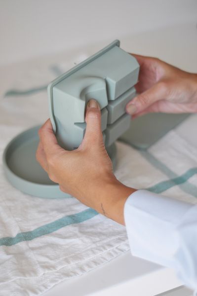 MinikOiOi Khay Trữ Thức Ăn Silicone Có Nắp Đậy