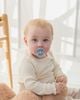 BIBS NÚM TI TRÒN COLOUR LIBERTY CHẤT LIỆU CAO SU TỰ NHIÊN HỖ TRỢ CHỈNH NHA CHO BÉ, TẶNG KÈM HỘP ĐỰNG TI TIỆN LỢI ( HỘP 2 CÁI )