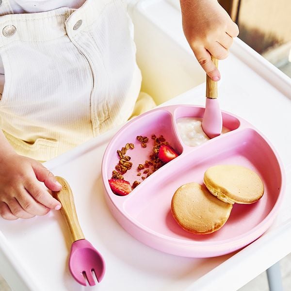 MinikOiOi Khay Ăn Dặm Silicone Có Đế Hít Chống Trơn