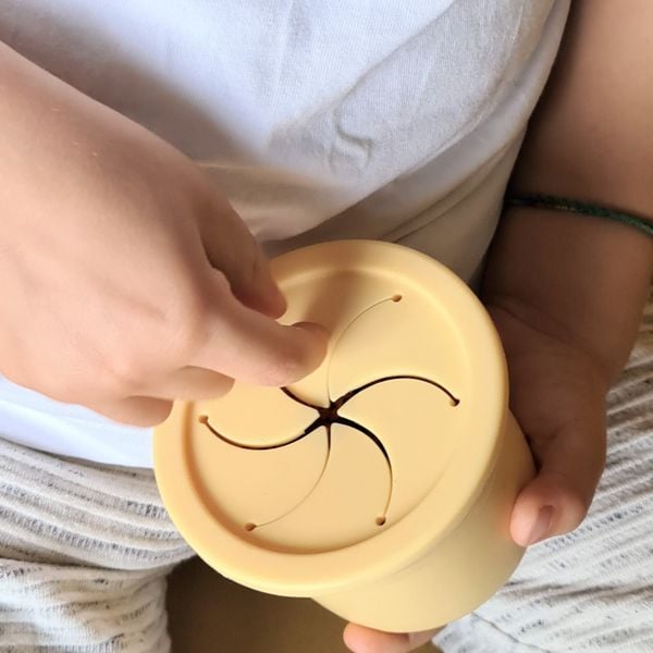 MinikOiOi Cốc Uống Nước Đa Năng Kèm Ống Hút & Nắp Đậy Silicone