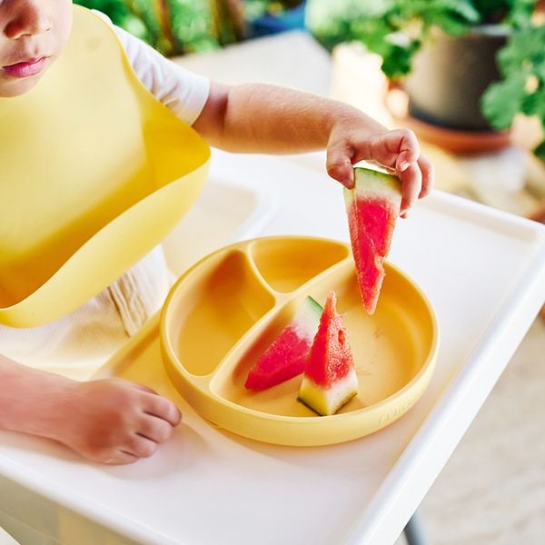 MinikOiOi Khay Ăn Dặm Silicone Có Đế Hít Chống Trơn