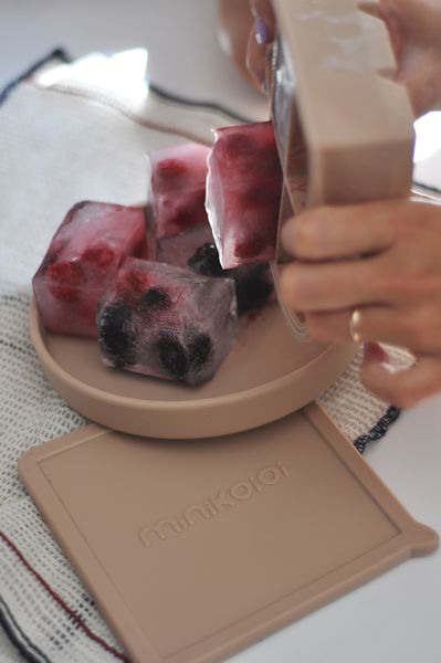 MinikOiOi Khay Trữ Thức Ăn Silicone Có Nắp Đậy