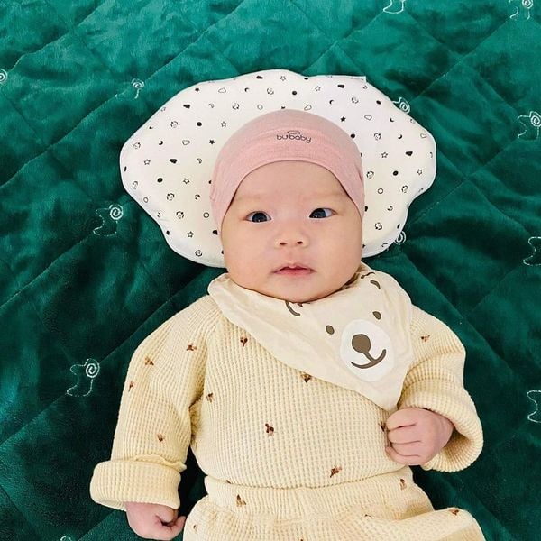 Babyworks Gối Chống Bẹt Đầu Cho Bé Chất Liệu Cao Su Non Đàn Hồi