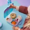 B.BOX SET HỘP CƠM TRƯA/ĐỒ ĂN VẶT, TÚI ĐỰNG HỘP CƠM VÀ BÌNH NƯỚC PHIÊN BẢN FROZEN CHO BÉ