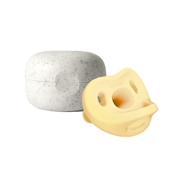 MOYUUM NÚM TI SILICONE CHO BÉ, TẶNG KÈM HỘP ĐỰNG TIỆN LỢI