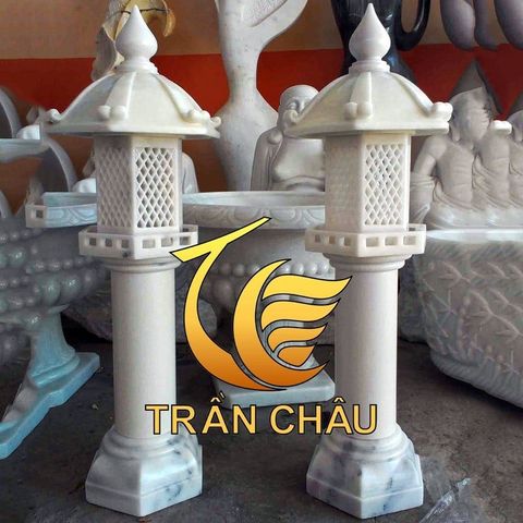 Mẫu Đèn Đá Đẹp Dùng Cho Sân Vườn