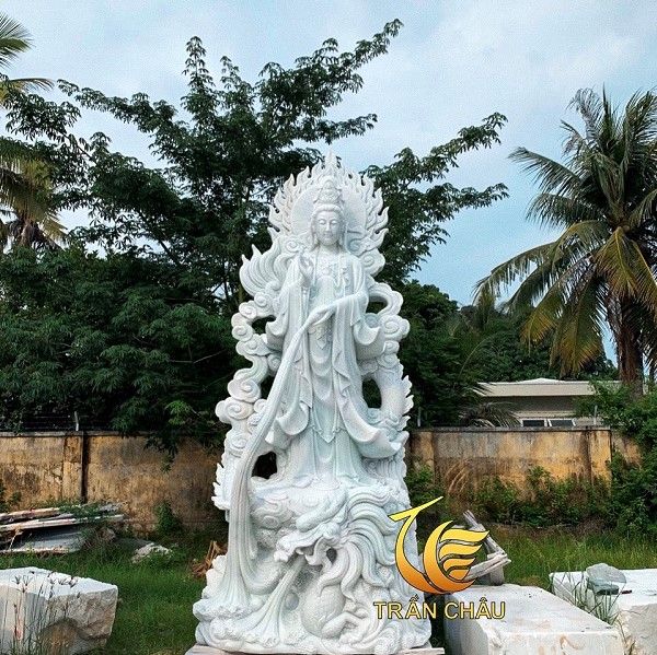 Mẫu Tượng Phật Cưỡi Rồng Phun Nước