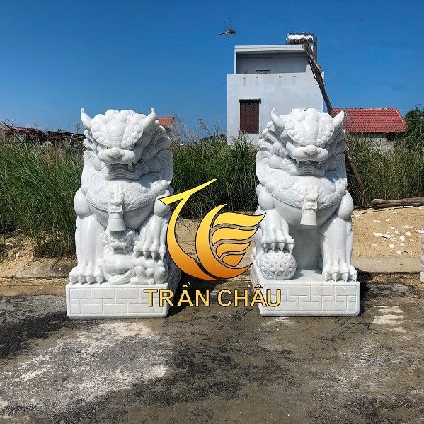 Tượng Kỳ Lân Phong Thủy Bằng Đá Để Cổng