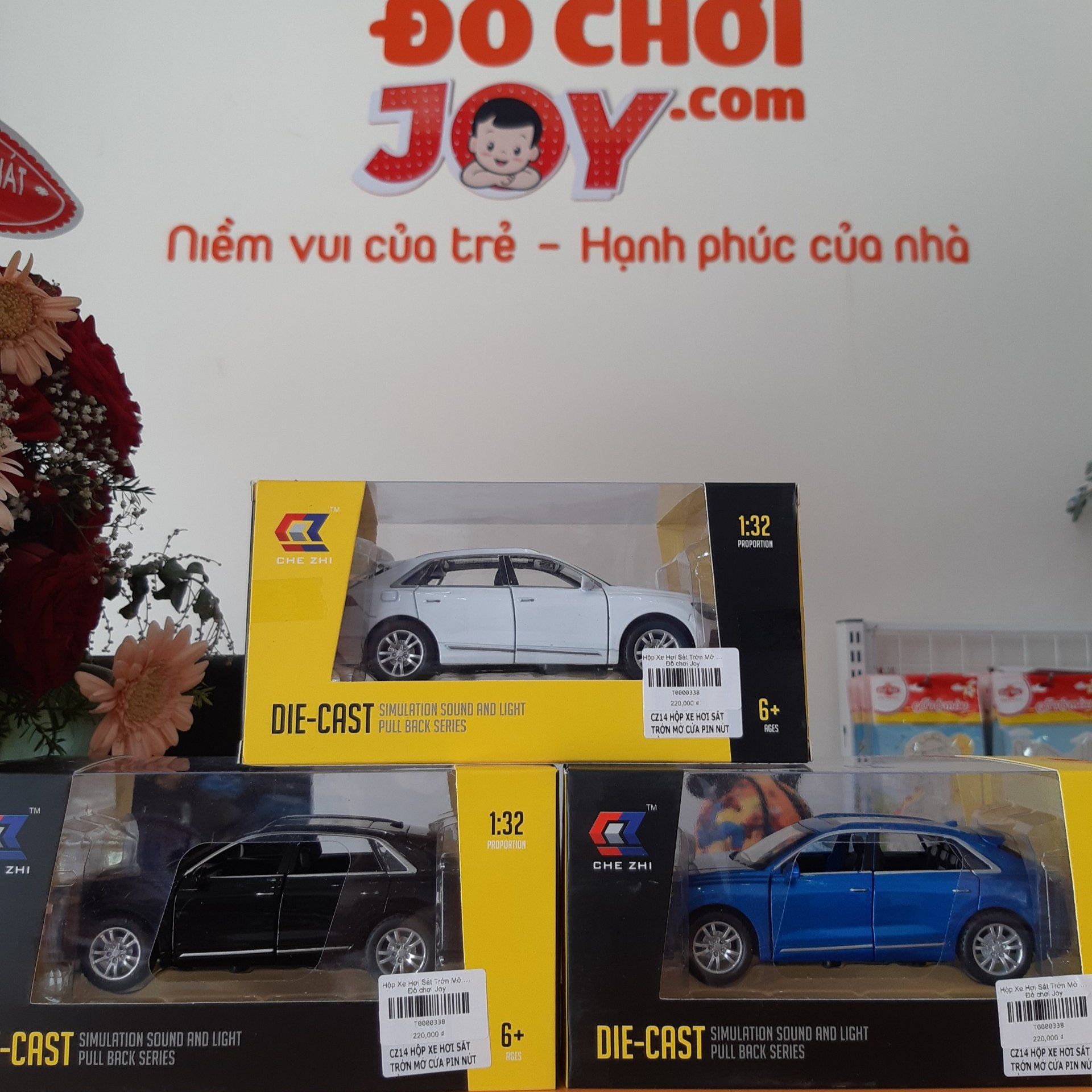  Đồ Chơi Bé Trai - Hộp Xe Hơi Sắt Trớn Mở Cửa Pin Nút Đèn 