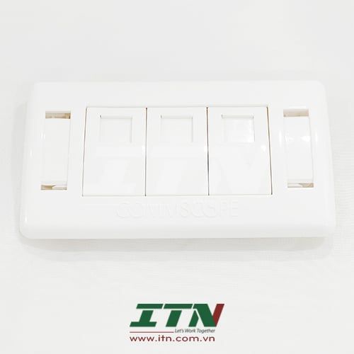 2-1427030-3 - Mặt 3 cổng loại trang trí với nắp sập và nhãn màu trắng Commscope