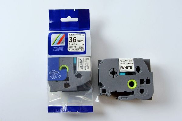TZ2-FX261 nhãn TZ2 siêu dẻo - Chữ đen trên nền trắng, 36mm