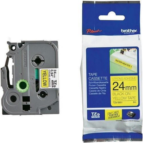 TZE-S651 Nhãn siêu dính - Chữ đen trên nền vàng 24mm
