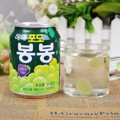 Nước ép nho bóc vỏ Haitai Hàn Quốc (hộp 12 lon x 238ml)