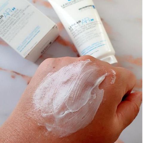 LA ROCHE POSAY LIPIKAR BAUME LIGHT AP+M - KEM DƯỠNG MỎNG NHẸ
