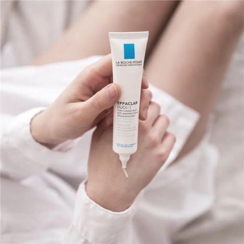 EFFACLAR DUO (+) GIẢM MỤN & KHUYẾT ĐIỂM TRÊN DA