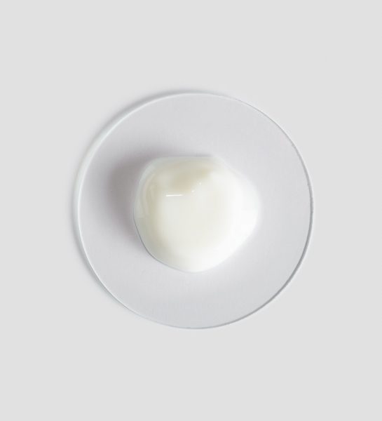 Rửa Mặt Dạng Kem Mịn, Dịu Nhẹ Comfort Zone Essential Milk
