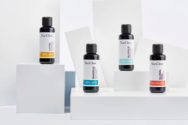 Skin clinic Mandelic Renovation Solution - Peel Dành Cho Da Hỗn Hợp, Da Dầu Mụn