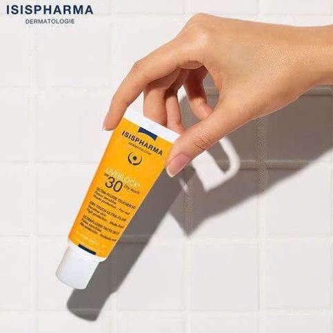 IsisPharma UVEBLOCK® SPF30 Dry Touch (Thích hợp cho da mỏng, yếu, mới điều trị laser, peeling)