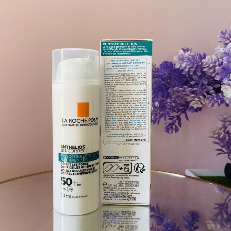 ANTHELIOS OIL CORRECT BẢO VỆ KHỎI TIA UVA DÀI CHO DA DẦU