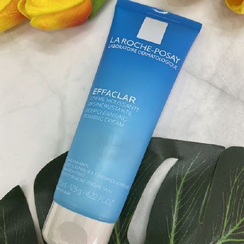 Sữa rửa mặt se khít chân lông da mụn La Roche-Posay Effaclar Deep Cleansing Foaming Cream