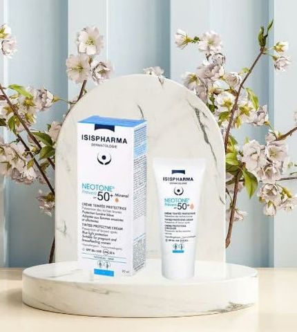 IsisPharma Neotone Prevent SPF50 + Light Tint (Kem chống nắng che khuyết điểm)