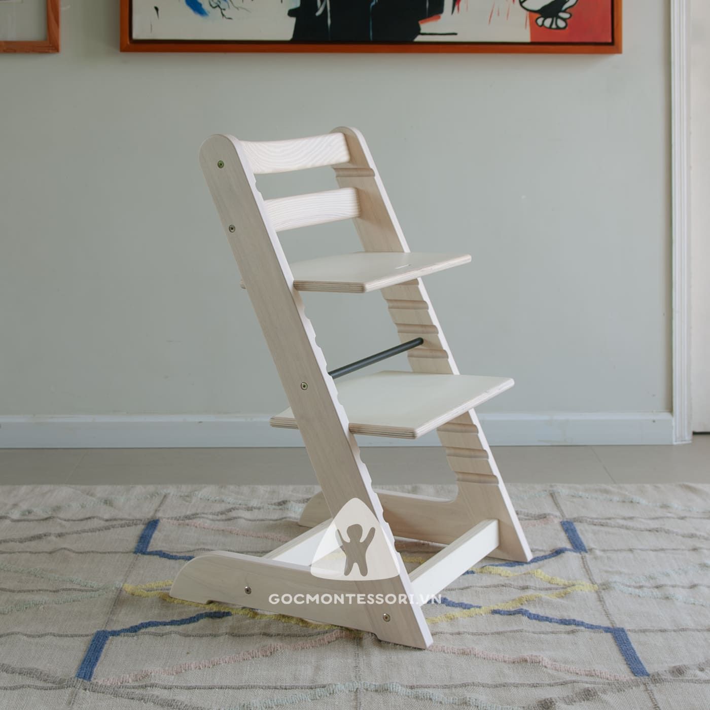  Adjustable High Chair 