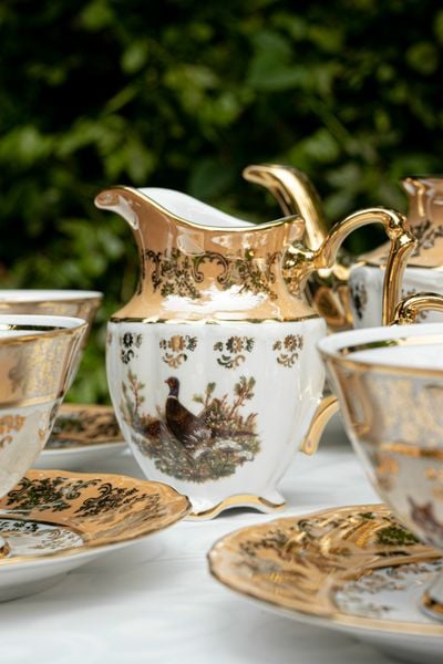  Bộ cà phê sứ Tiệp con thú vàng 