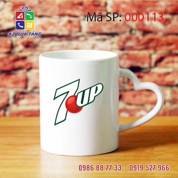 Cốc sứ trắng quai trái tim