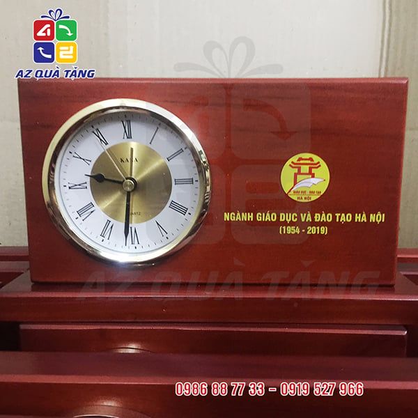 Đồng Hồ Gỗ Để Bàn  - Sở Giáo Dục