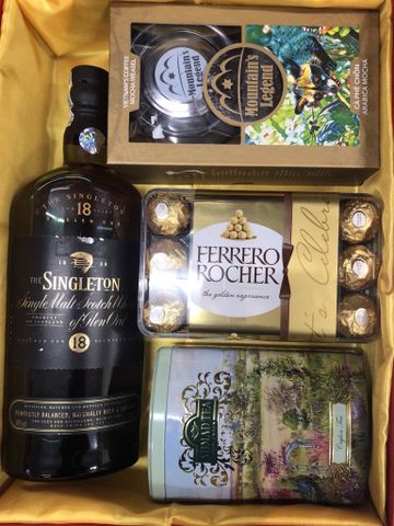 Hộp quà nơ đỏ - M6