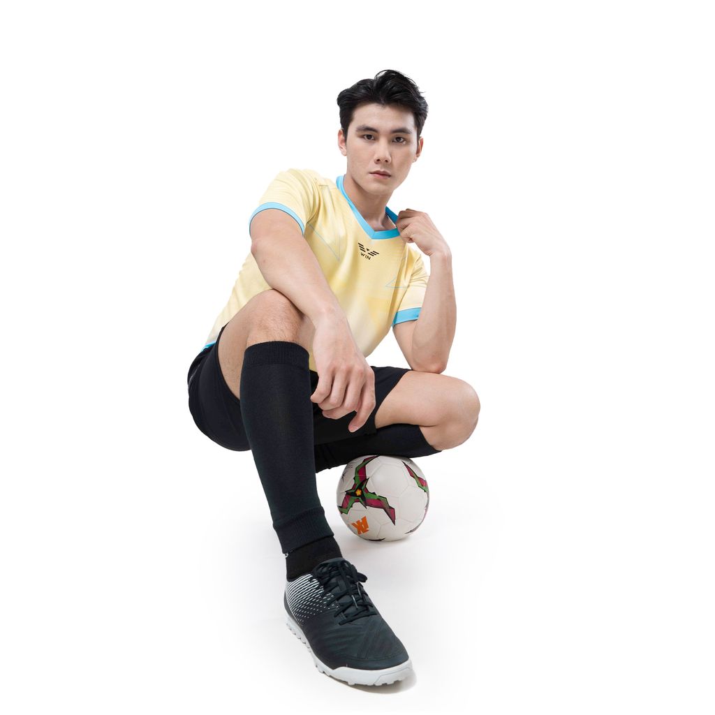 Bộ Quần Áo Bóng Đá Win 02