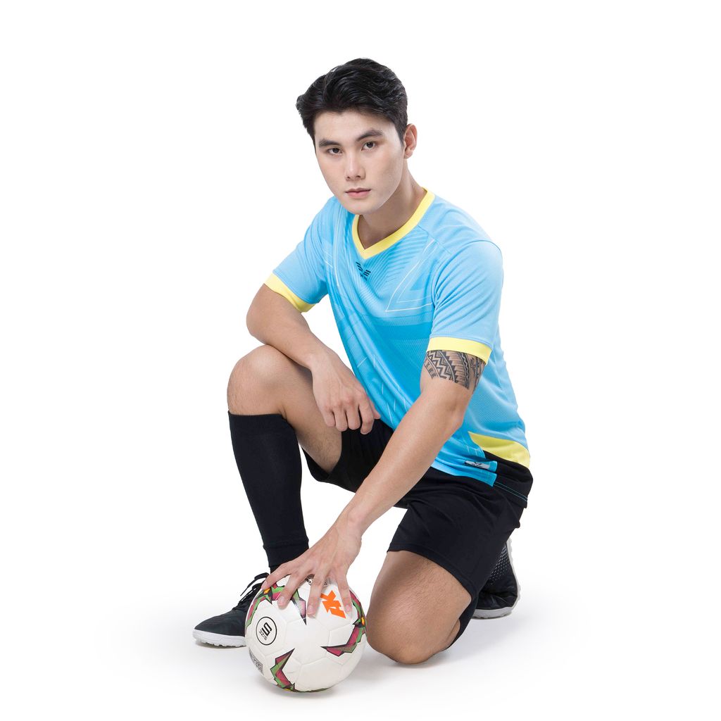 Bộ Quần Áo Bóng Đá Win 02