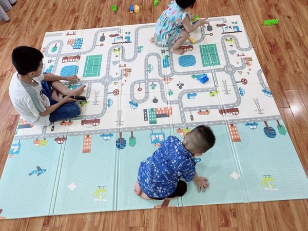Thảm gấp gọn XPE Mom Trusted chính hãng 1m8 x 2m
