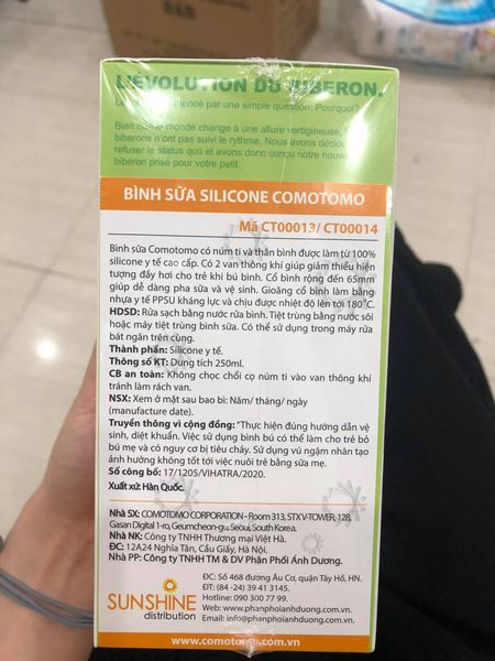 Hộp 2 bình sữa silicone Comotomo dung tích 150ml