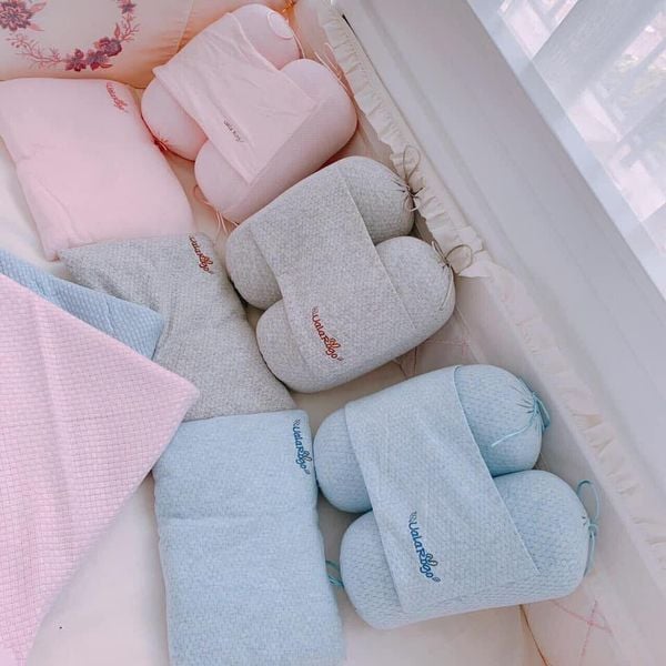 Bộ chặn kèm gối Ualarogo