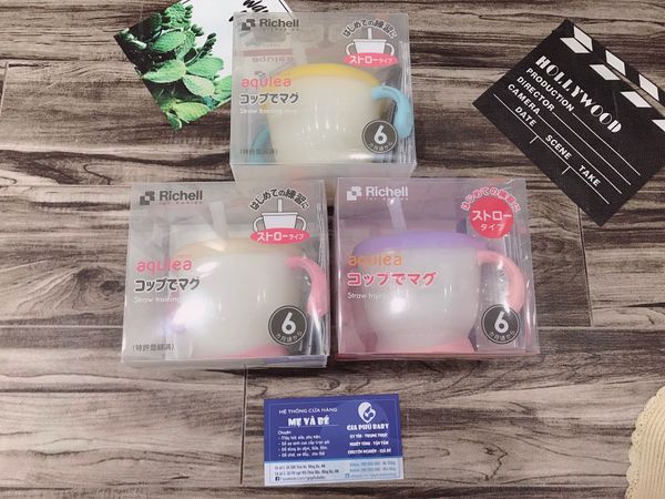 Cốc tập uống nước Richell 3 giai đoạn