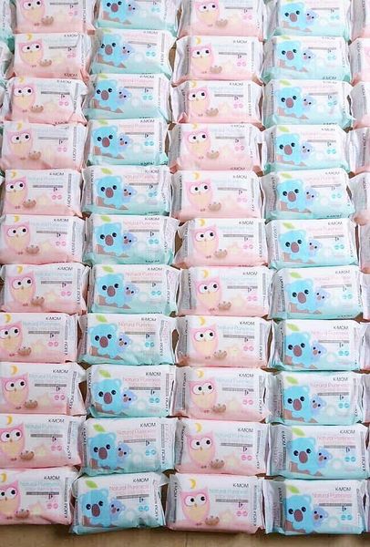 Khăn ướt cao cấp K-Mom Hàn Quốc (100c)( 3 tặng 1)