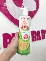 Sữa tắm gội Lactacyd Milky