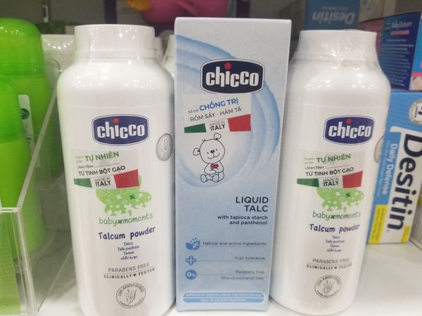 Phấn rôm nước chicco