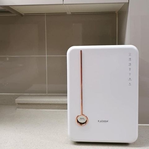 Máy tiệt trùng sấy khô Haenim UV 4 Premium