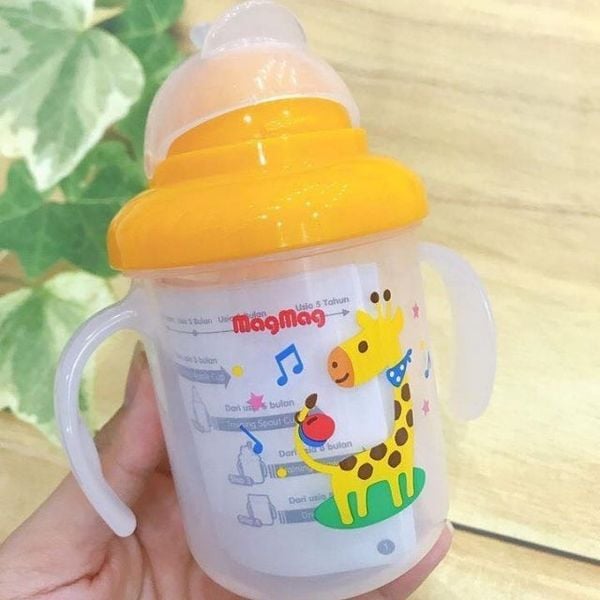 Cốc tập uống pigeon 4 in 1