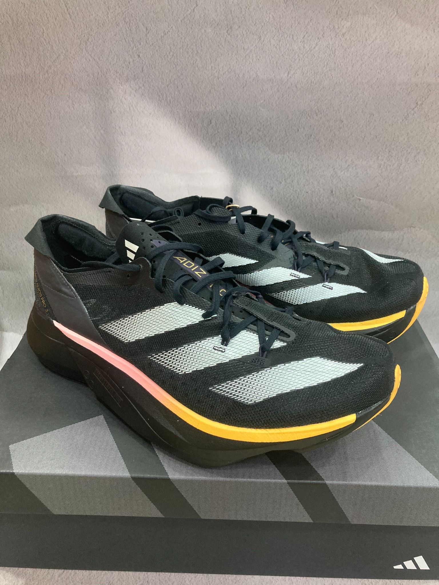 giày chạy bộ adzero adios pro – Runner Chuyên Nghiệp