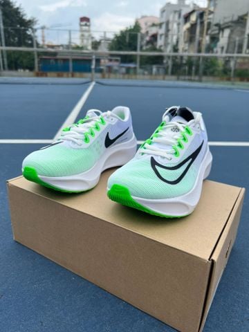  Giày chạy bộ Zoom fly 5 white/black - green strike 