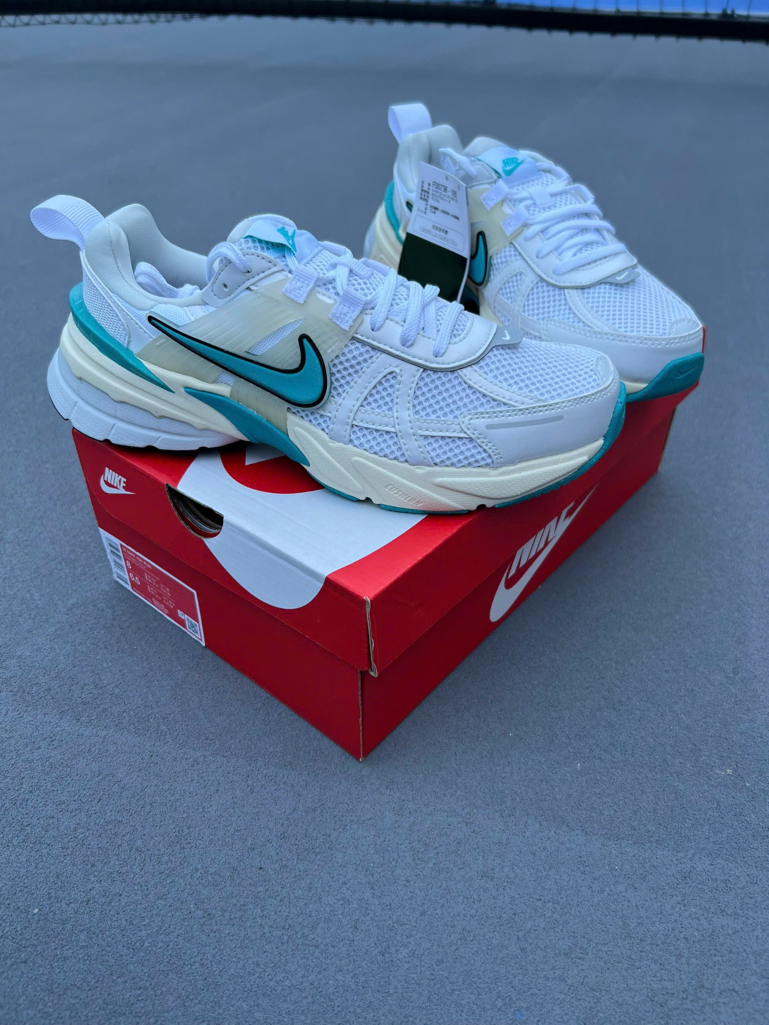NIKE CAUCHO