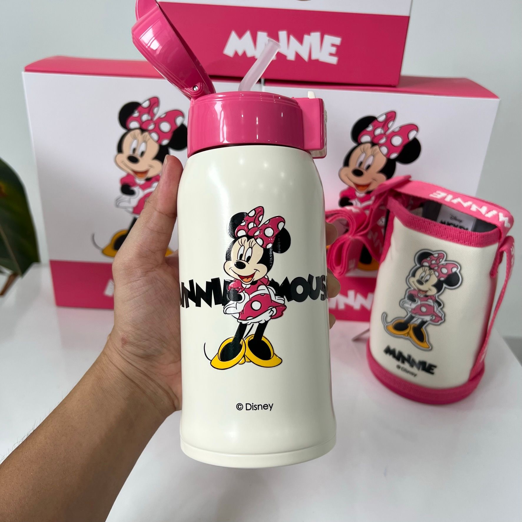  Ship 2h HCM - HN Bình giữ nhiệt Trẻ em Beddy Bear Chuột Mickey Hồng dành cho bé Gái - dung tích 600 ml - 2 nắp sử dụng - Túi đeo thêu xinh xắn - Mã RT103-600-mickey 