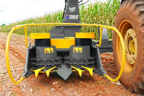  Thiết bị thu hoạch bắp và cỏ voi - JF1300AT 