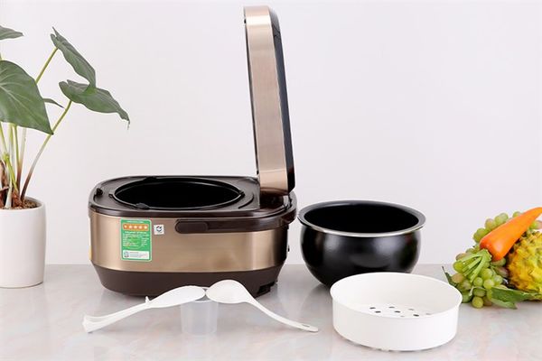 Nồi cơm cao tần BlueStone 1.5 Lít RCB-5988